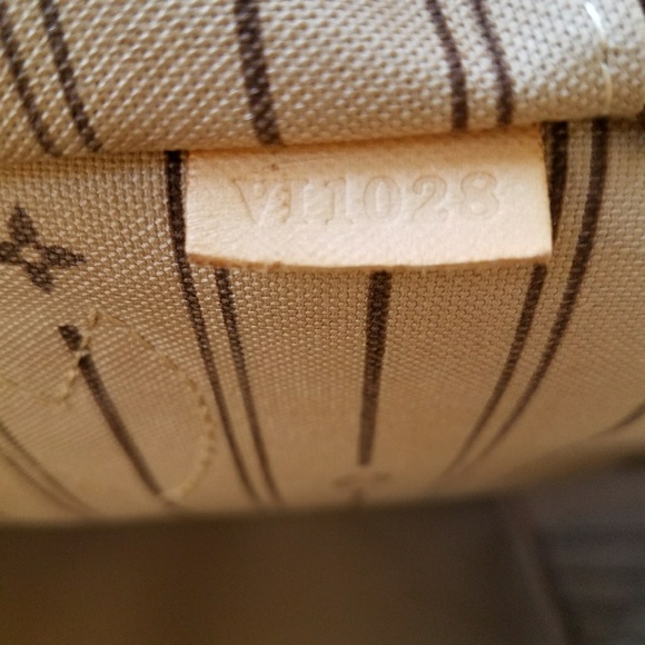 Authentic Louis Vuitton MM Never Full - Picture 7 of 8